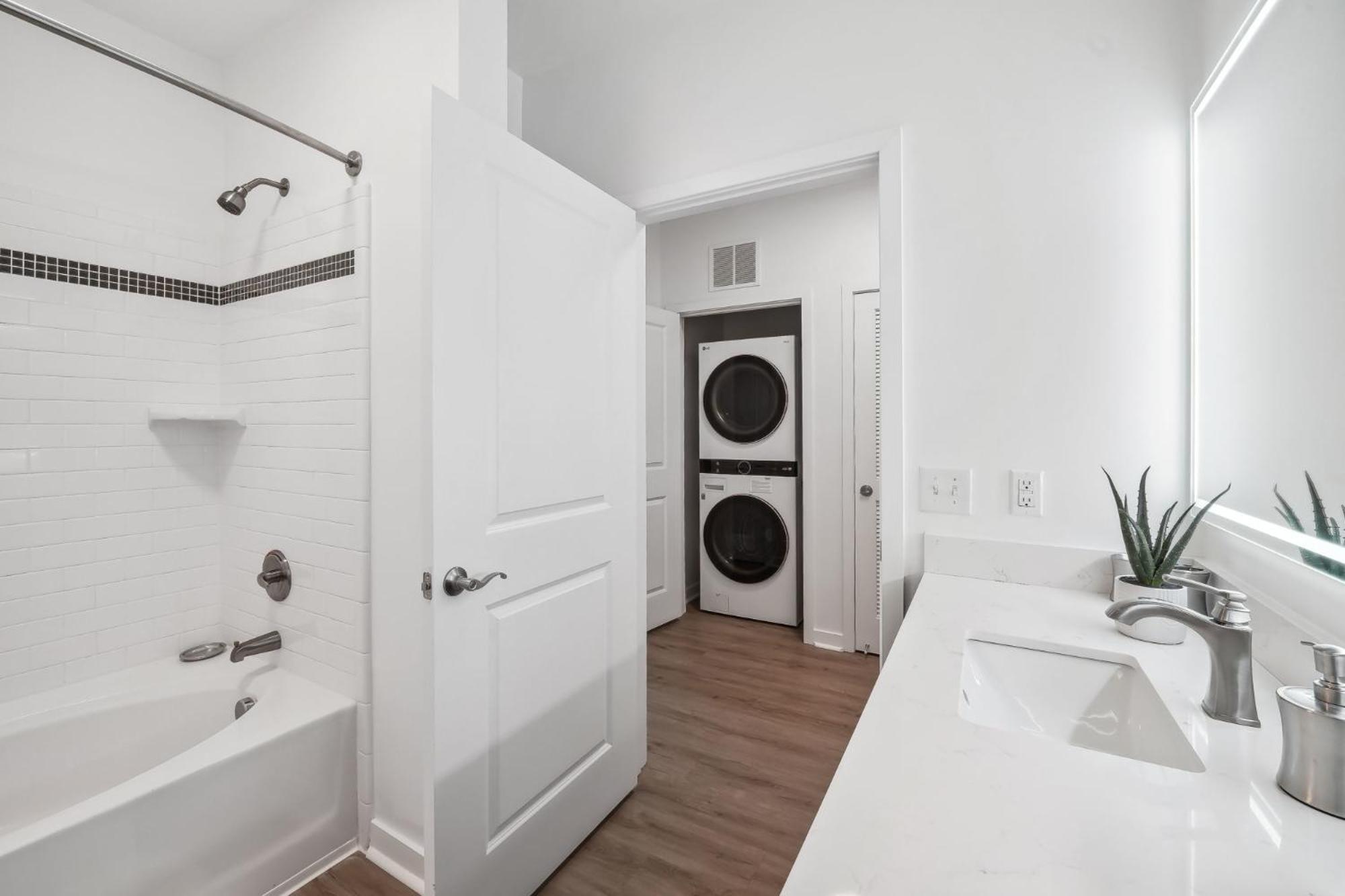 Premium Apartments And Studios At Midtown 205 In シャーロット エクステリア 写真